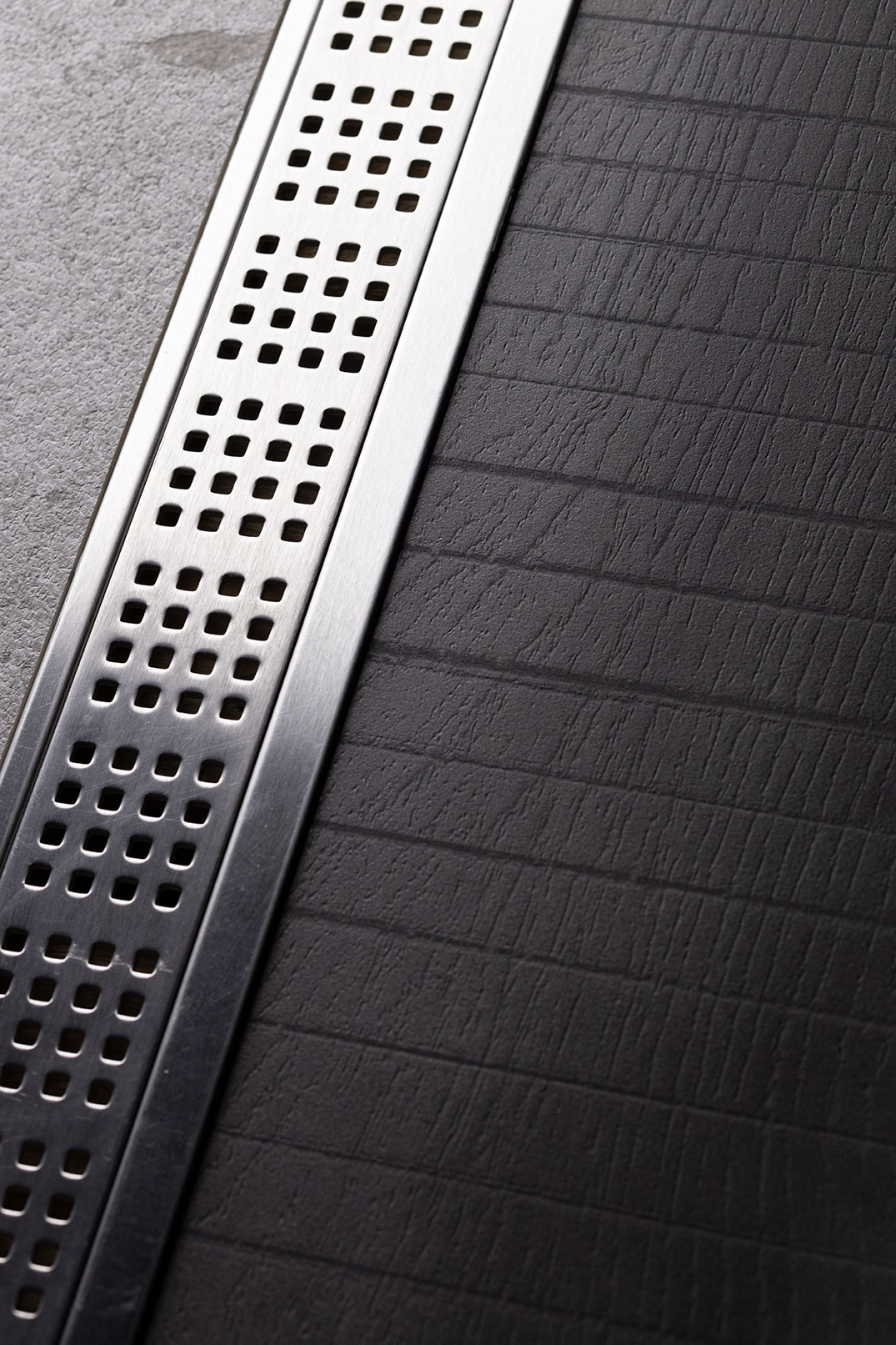 amb-living-ceramics-rem-black-hr